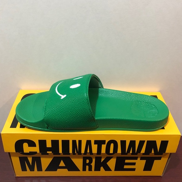 Chinatown Market, Smiley Face Slide, Various Sizes - Picture 5 of 8